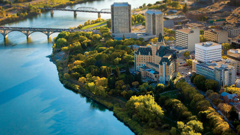 Saskatoon Hotel Guide: Where the Locals Hang Out