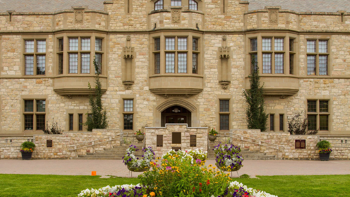 Saskatoon Hotels: 7 Fun and Practical Things to Do with Your U of S Student